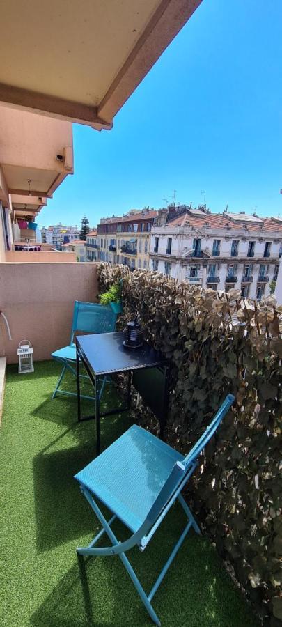 Centre De Nice - Musiciens - Marechal - Balcon 500M Promenade Des Anglais Exteriör bild